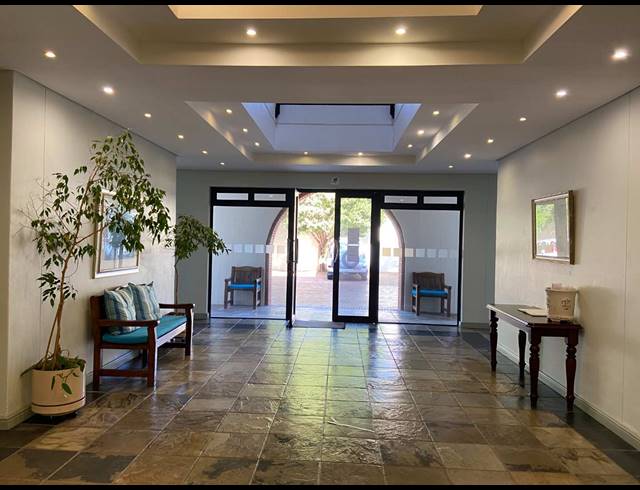 234M² OFFICE TO LET IN WESTLAKE